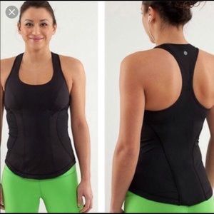 Lululemon Cardio Kick Thank w/back pocket 10